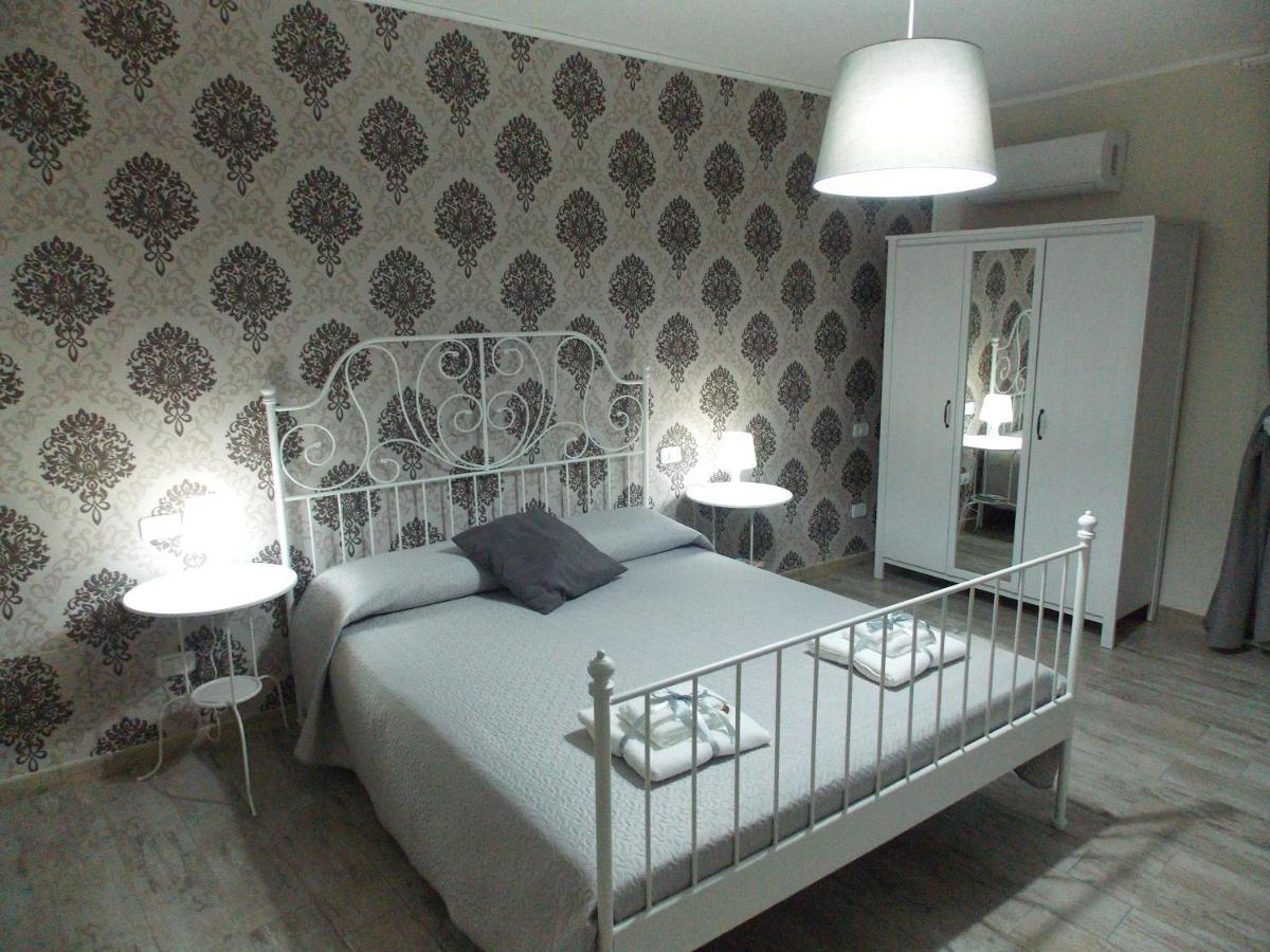 Il Vicoletto Bed & Breakfast Frascineto Eksteriør bilde