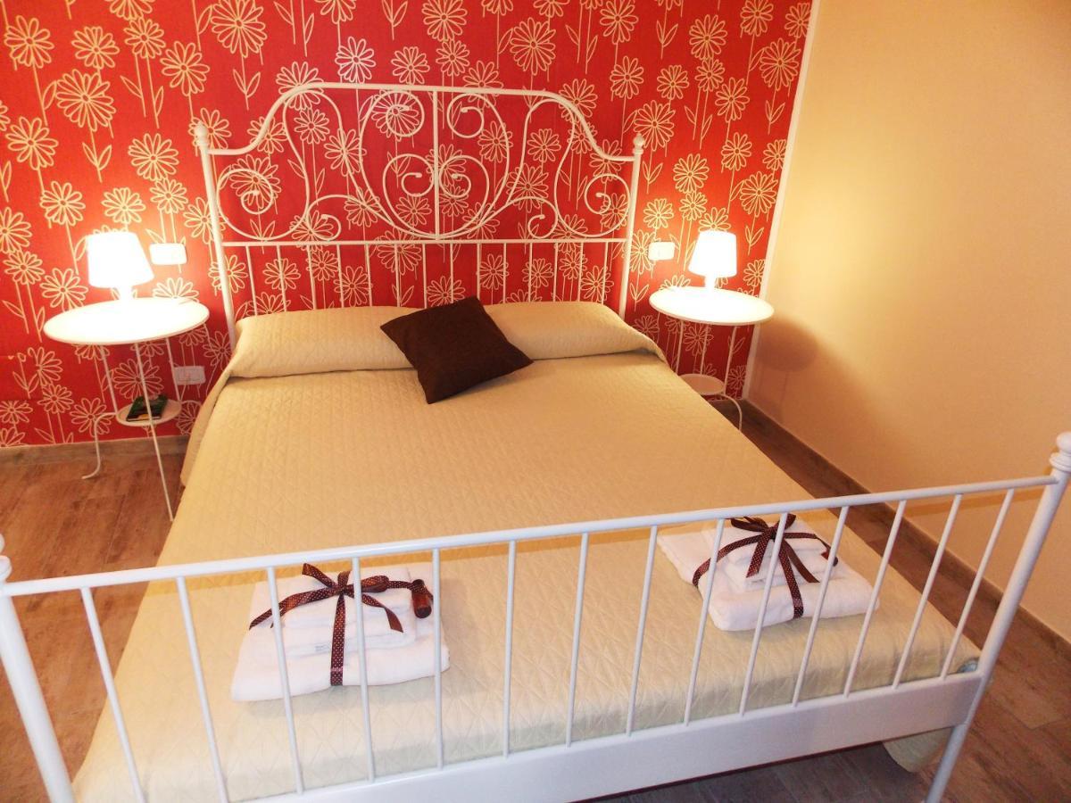 Il Vicoletto Bed & Breakfast Frascineto Eksteriør bilde