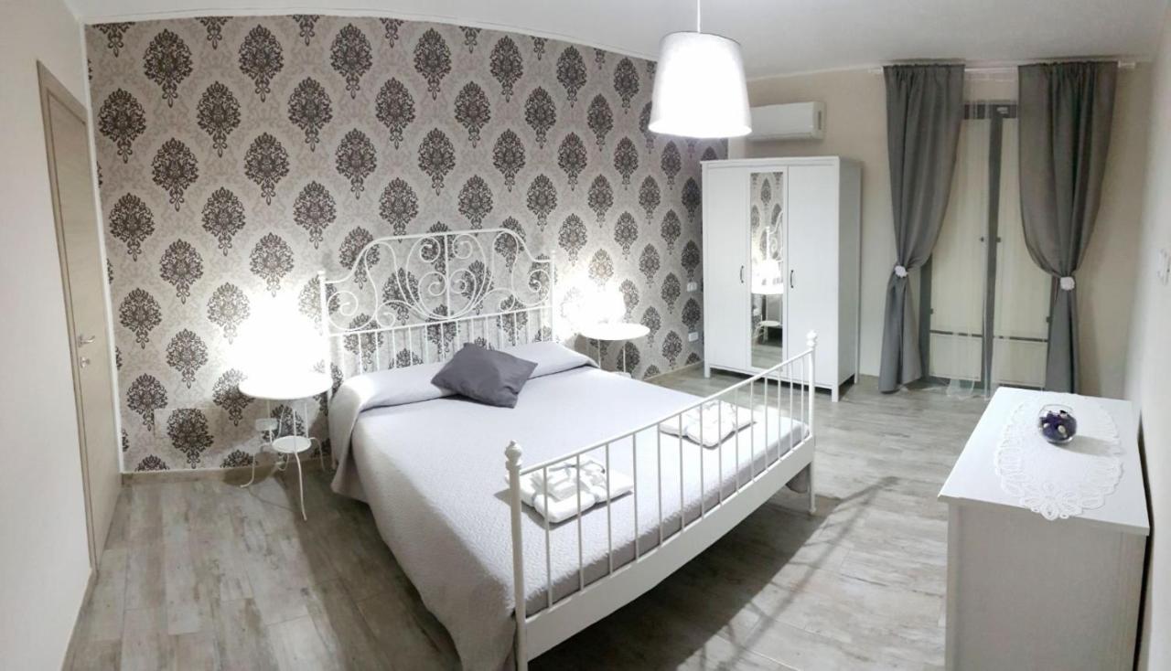 Il Vicoletto Bed & Breakfast Frascineto Eksteriør bilde