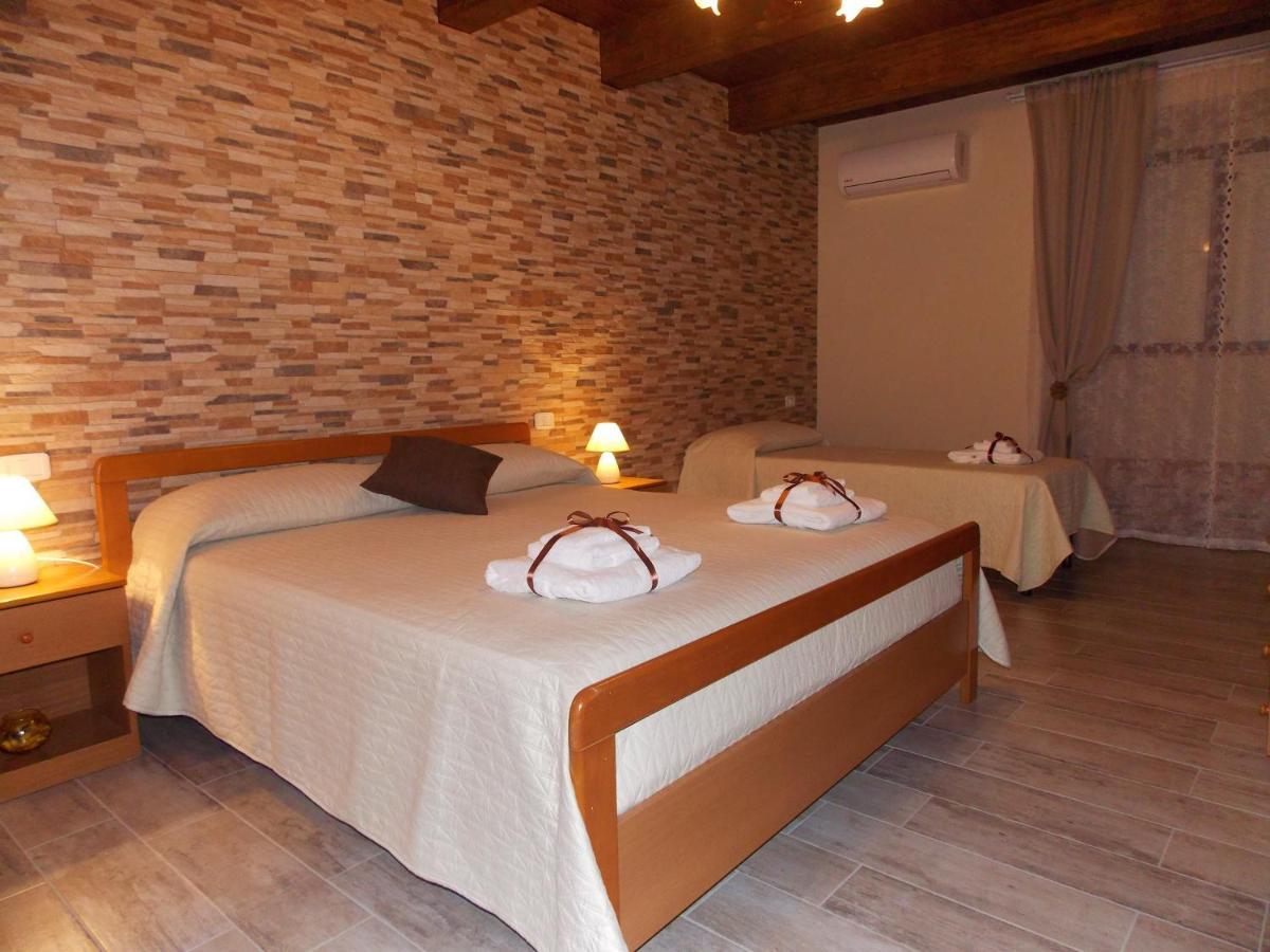 Il Vicoletto Bed & Breakfast Frascineto Eksteriør bilde