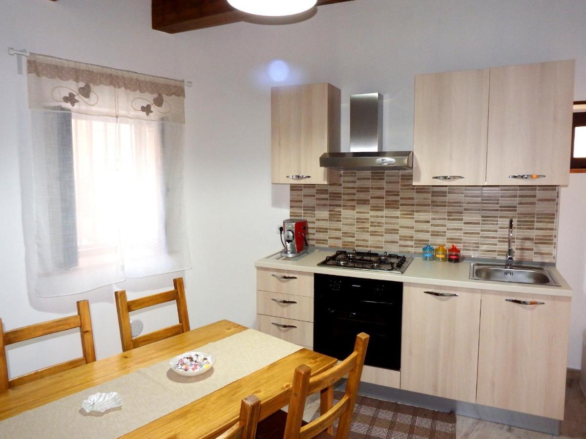 Il Vicoletto Bed & Breakfast Frascineto Eksteriør bilde