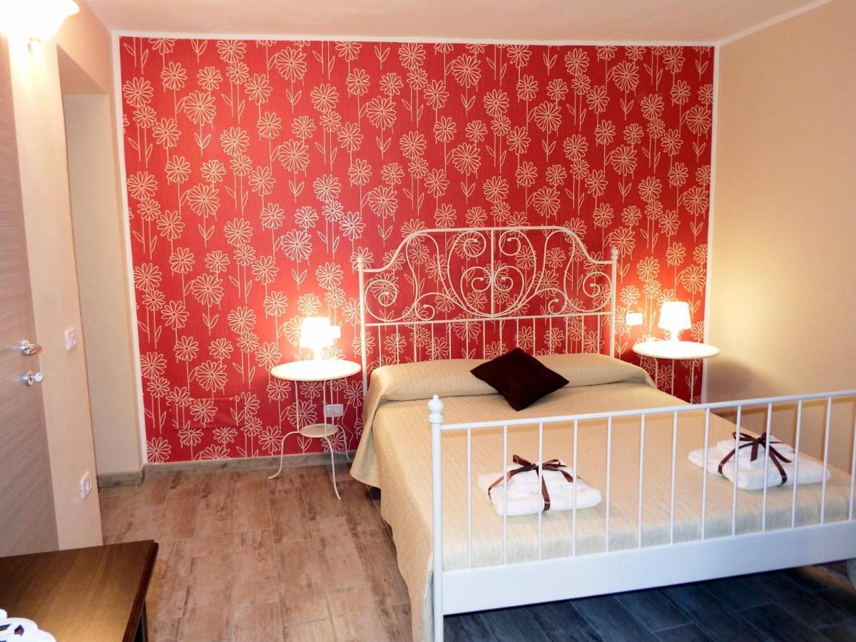 Il Vicoletto Bed & Breakfast Frascineto Eksteriør bilde